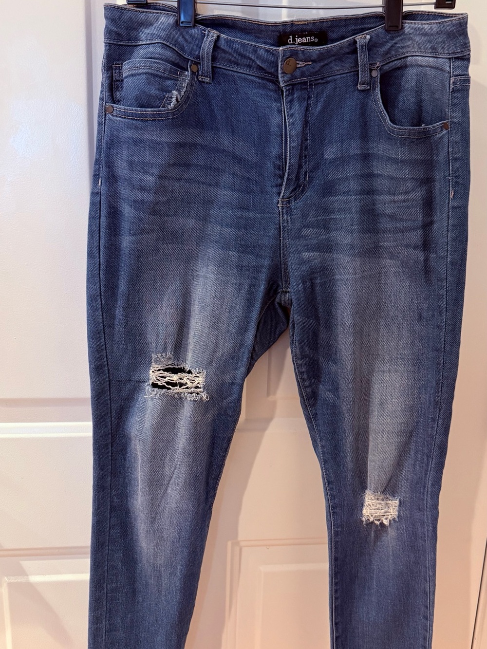 d. jeans Blue Washed Skinny Jeans with Distressed Knees